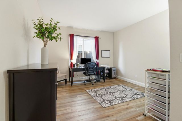 868 N San Remo Ln, Mountain House, CA 95391