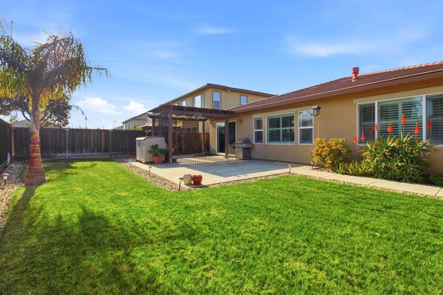 868 N San Remo Ln, Mountain House, CA 95391