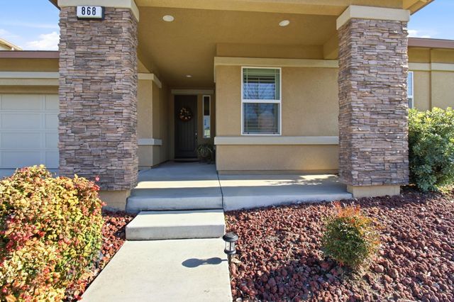 868 N San Remo Ln, Mountain House, CA 95391
