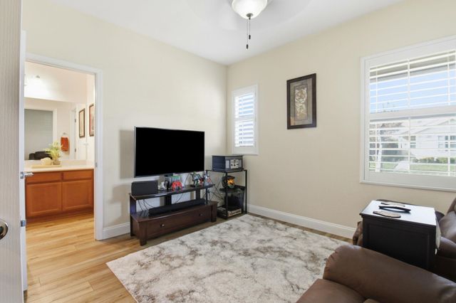 868 N San Remo Ln, Mountain House, CA 95391