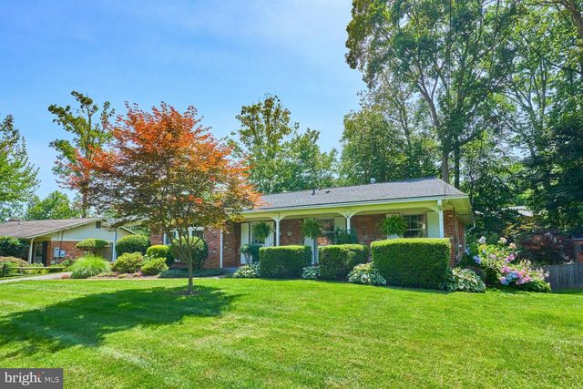 4118 WHISPERING LN, Annandale, VA 22003