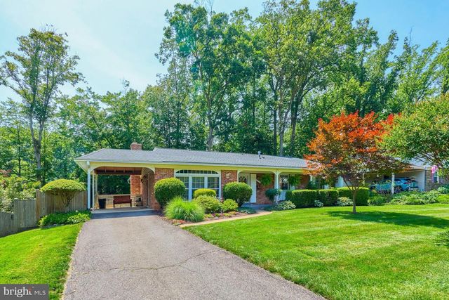 4118 WHISPERING LN, Annandale, VA 22003