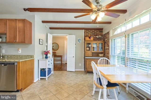 4118 WHISPERING LN, Annandale, VA 22003