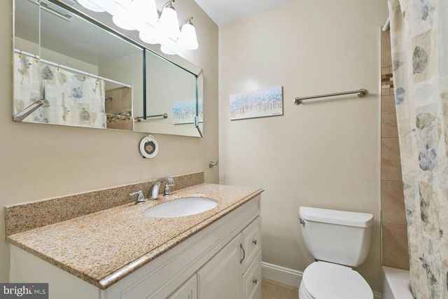 4118 WHISPERING LN, Annandale, VA 22003