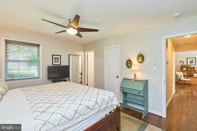 4118 WHISPERING LN, Annandale, VA 22003