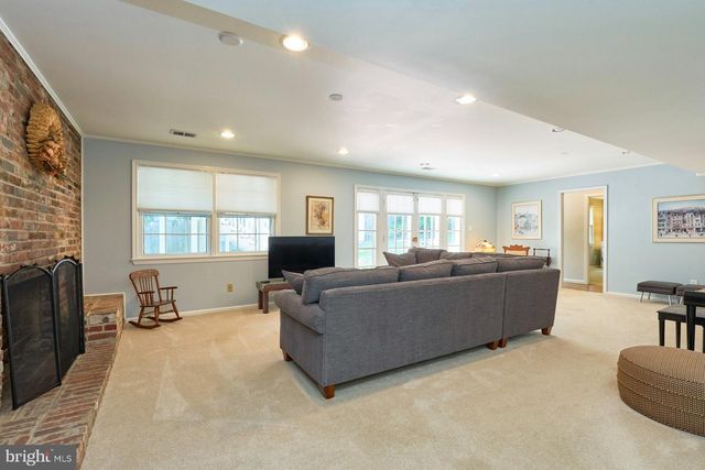 4118 WHISPERING LN, Annandale, VA 22003