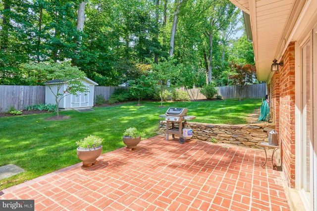 4118 WHISPERING LN, Annandale, VA 22003