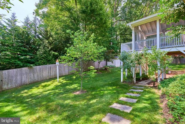4118 WHISPERING LN, Annandale, VA 22003