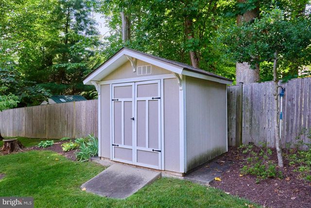 4118 WHISPERING LN, Annandale, VA 22003