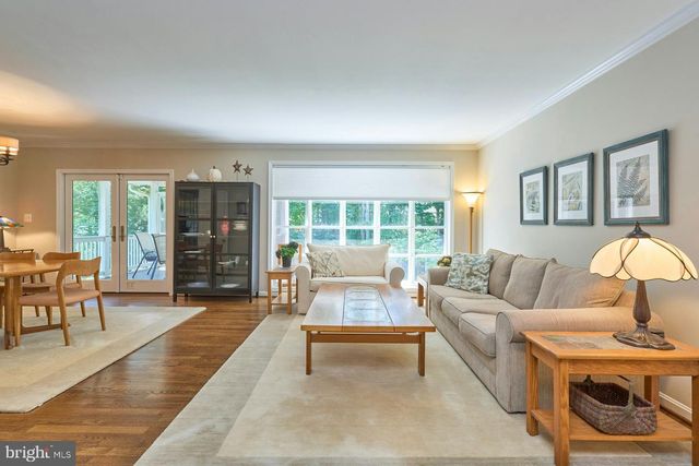4118 WHISPERING LN, Annandale, VA 22003