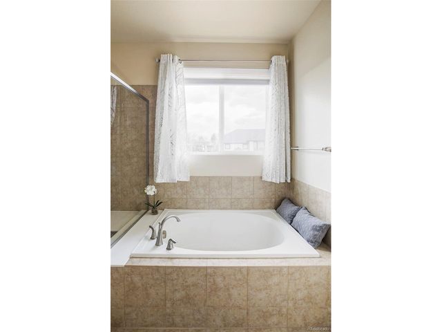 1208 S Valentia Ct, Denver, CO 80247