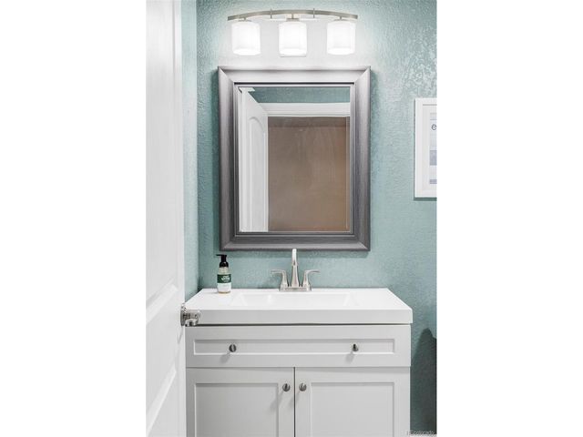 1208 S Valentia Ct, Denver, CO 80247