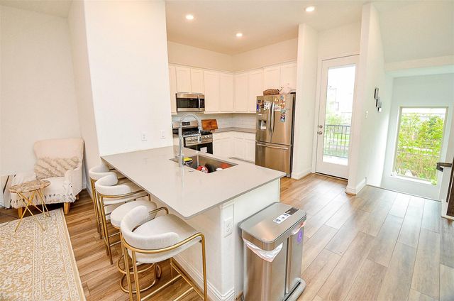 11021 Mikula Drive, Houston, TX 77043