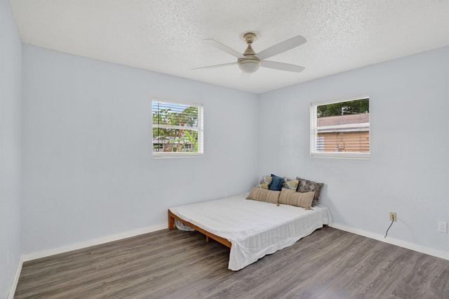 1934 Flamingo Drive, North Fort Myers, FL 33917