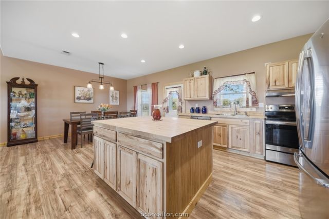 126 South Berlin Road, Brenham, TX 77833