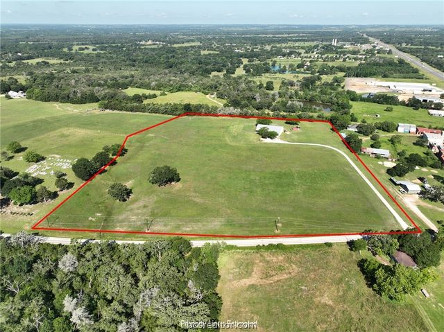 126 South Berlin Road, Brenham, TX 77833