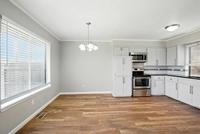 5832 Hefner Village Court, Oklahoma City, OK 73162