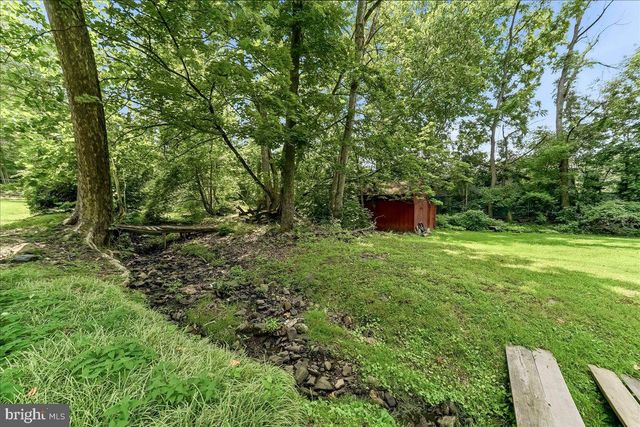 4060 MOUNT RD, Aston, PA 19014