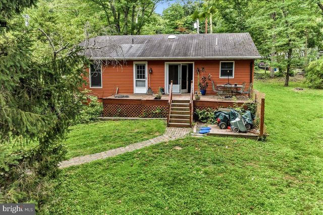 4060 MOUNT RD, Aston, PA 19014