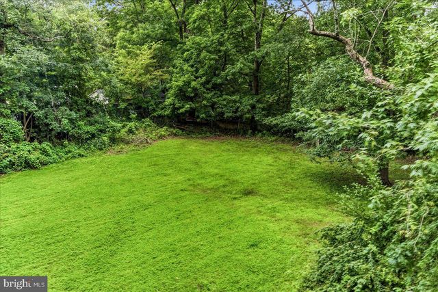 4060 MOUNT RD, Aston, PA 19014