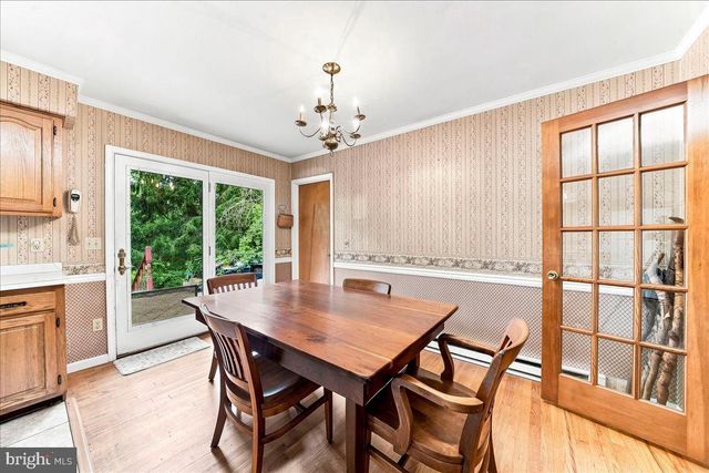 4060 MOUNT RD, Aston, PA 19014