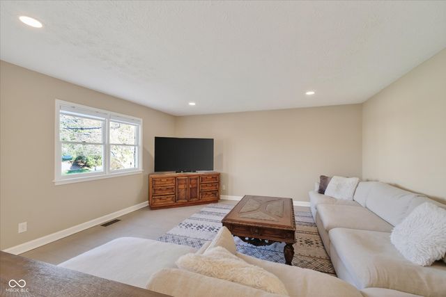 5986 Hall Road, Plainfield, IN 46168