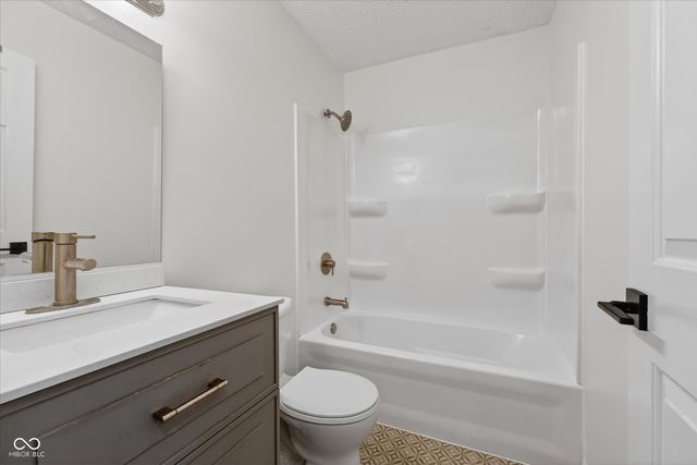 5986 Hall Road, Plainfield, IN 46168