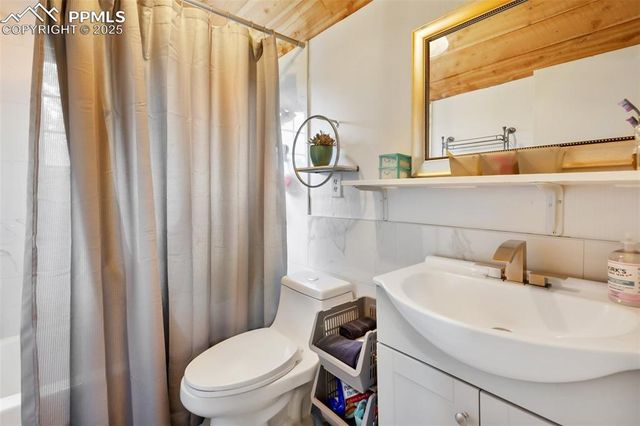 413 W Lake Drive, Divide, CO 80814