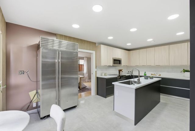 1450 Valcartier Drive, Sunnyvale, CA 94087