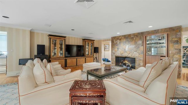116 E Saddle River Road, Saddle River, NJ 07458