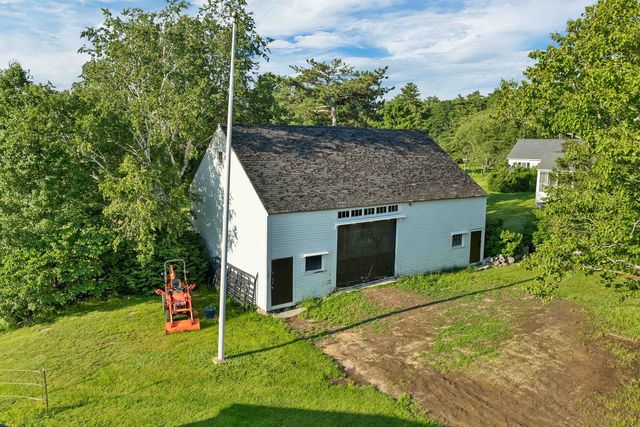 825 North Line Road, Tuftonboro, NH 03816