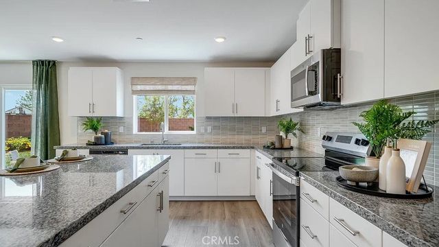 1372 Braided Mane Drive, San Jacinto, CA 92582