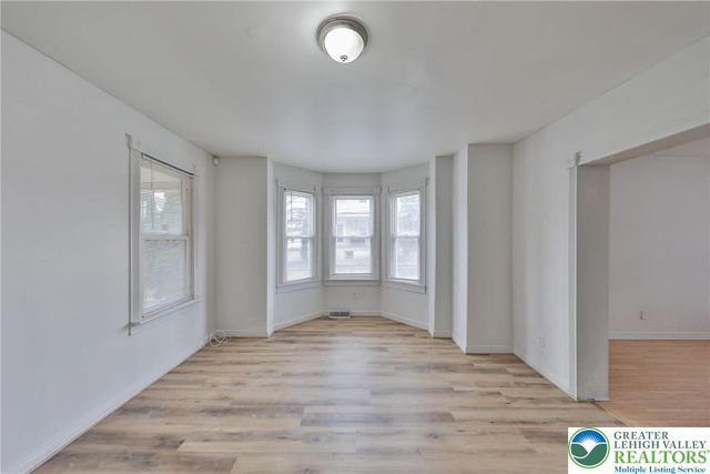 303 West Lincoln Street, Easton, PA 18042