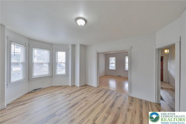 303 West Lincoln Street, Easton, PA 18042