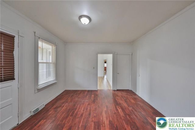 303 West Lincoln Street, Easton, PA 18042