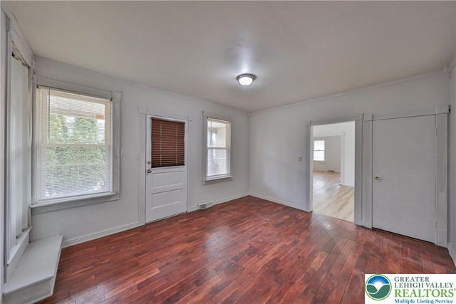 303 West Lincoln Street, Easton, PA 18042