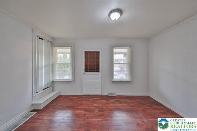 303 West Lincoln Street, Easton, PA 18042