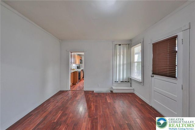 303 West Lincoln Street, Easton, PA 18042