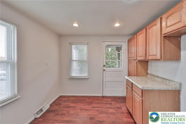 303 West Lincoln Street, Easton, PA 18042