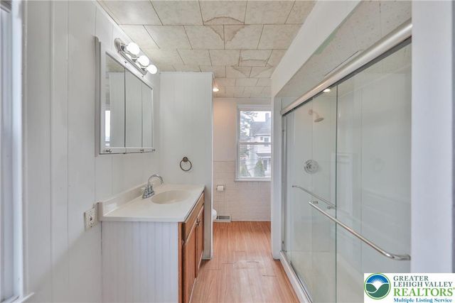 303 West Lincoln Street, Easton, PA 18042