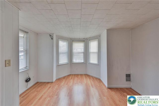 303 West Lincoln Street, Easton, PA 18042