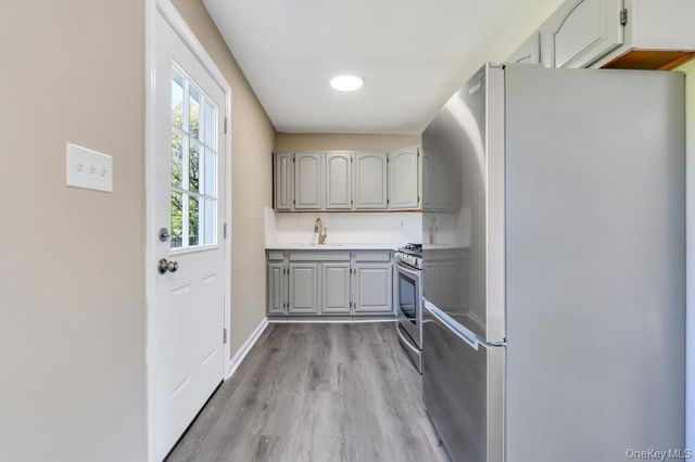 941 Provost Avenue, Bellport, NY 11713