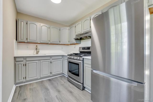941 Provost Avenue, Bellport, NY 11713