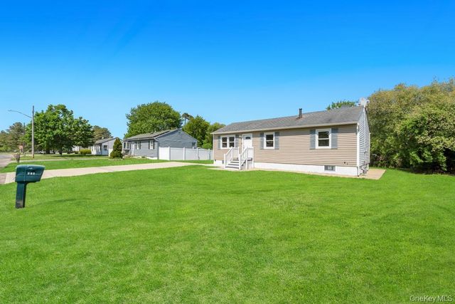 941 Provost Avenue, Bellport, NY 11713