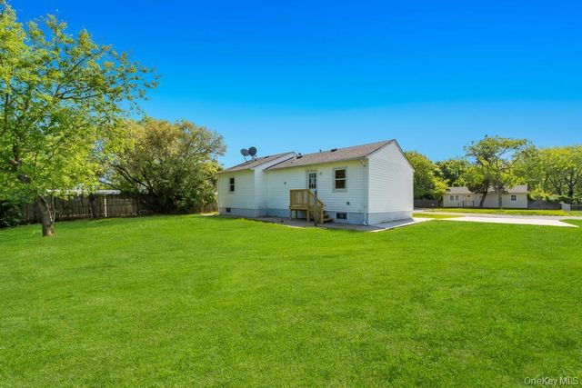941 Provost Avenue, Bellport, NY 11713