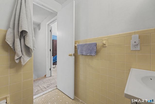 53 Coronado Drive 53, Newington, CT 06111