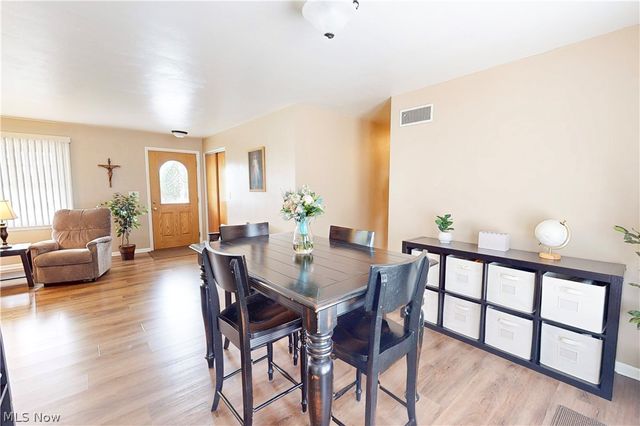 400 Terri Avenue, Steubenville, OH 43952