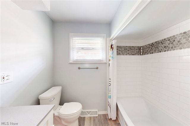400 Terri Avenue, Steubenville, OH 43952
