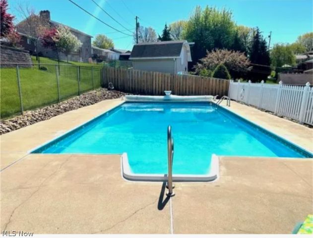 400 Terri Avenue, Steubenville, OH 43952
