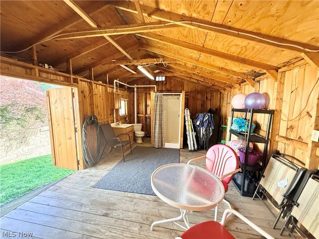 400 Terri Avenue, Steubenville, OH 43952